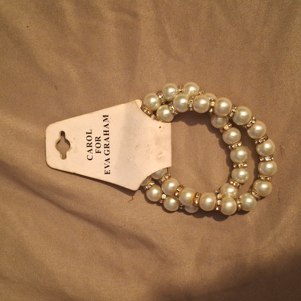Carol For Eva Graham Bracelet Set